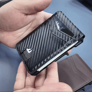 Lumanee MagVault® Minimalist Wallet - Maximum Capacity. Minimal Footprint.