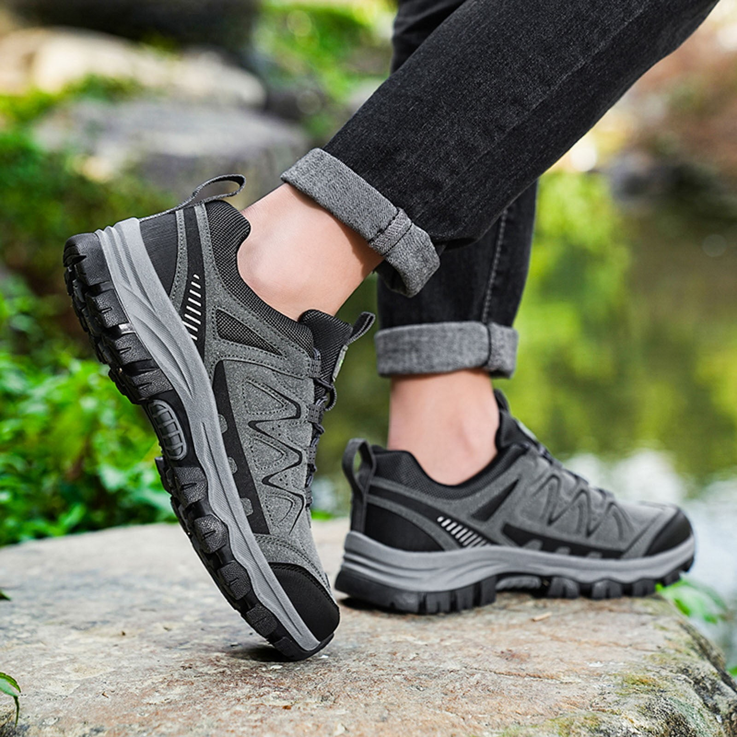 Men’s Athletic Work Shoes