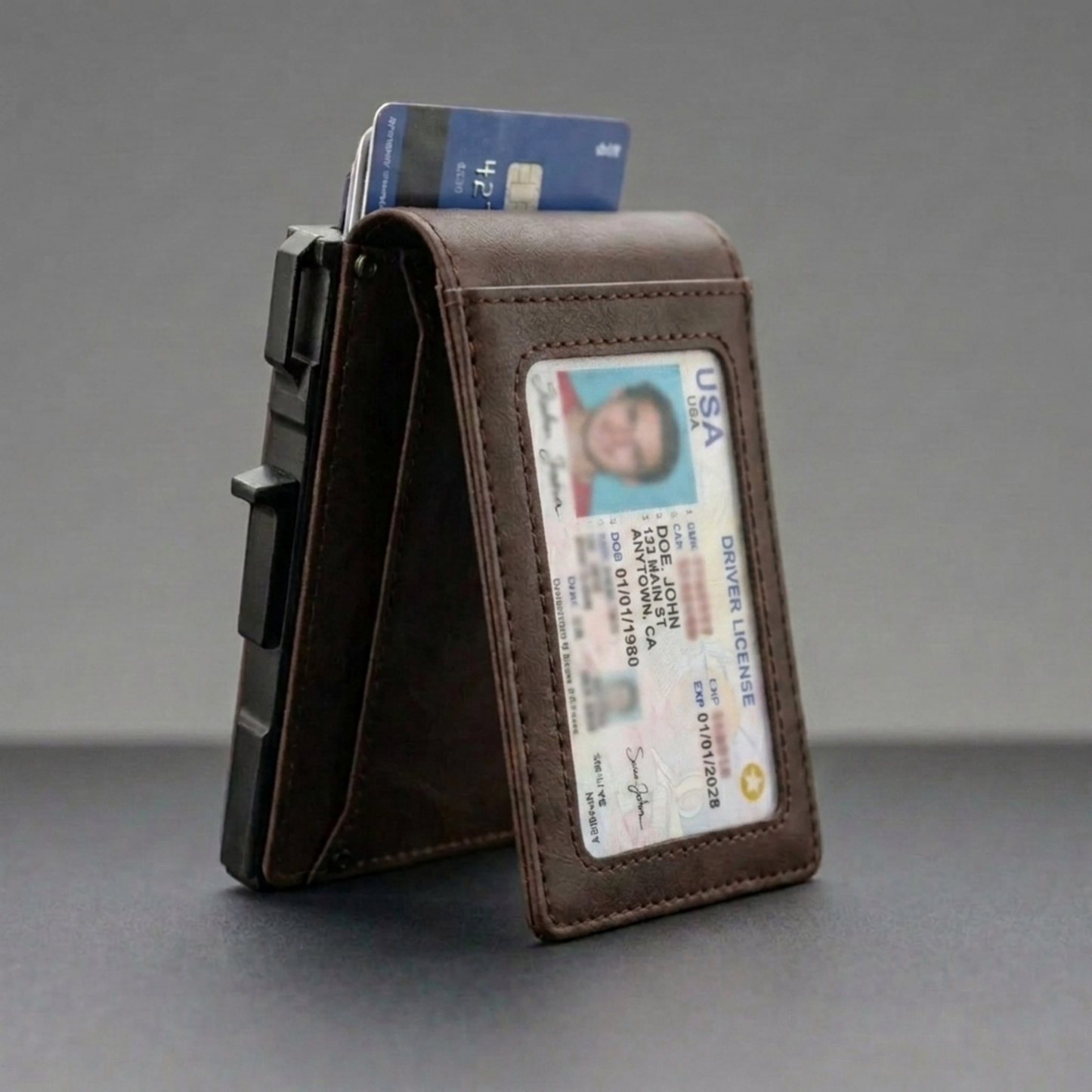 Lumanee MagVault® Minimalist Wallet - Maximum Capacity. Minimal Footprint.