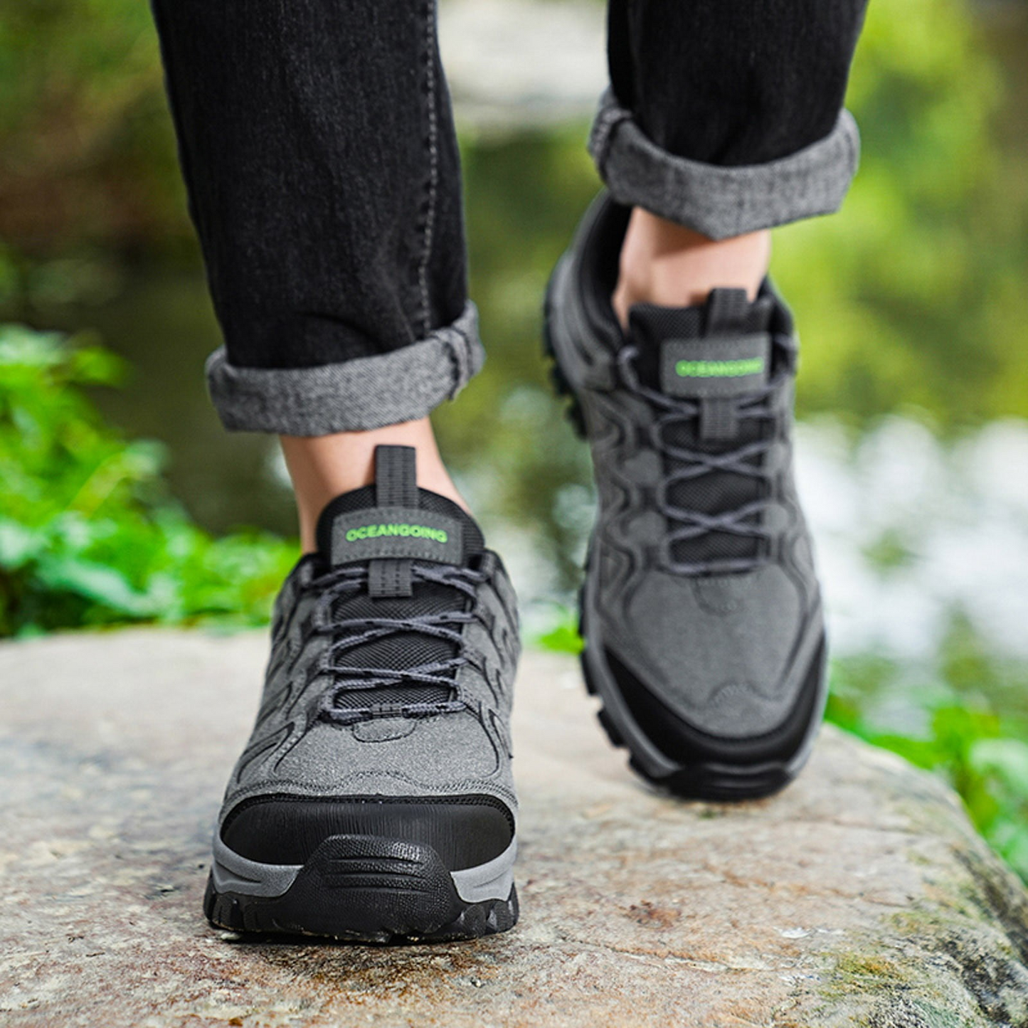 Men’s Athletic Work Shoes